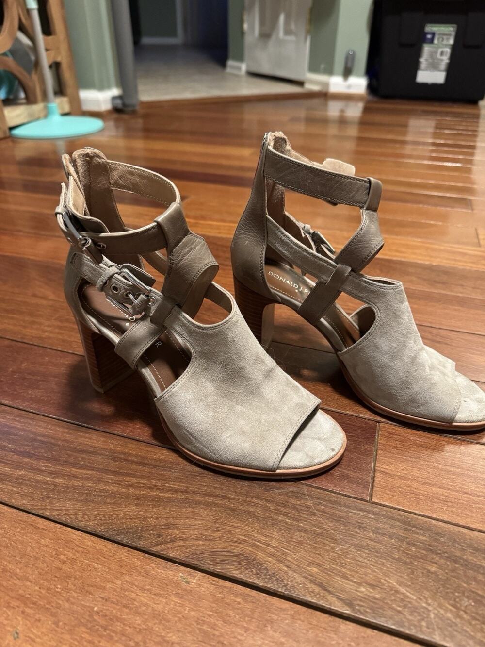 Authentic Donald J. Pliner "Ronnie" Buckled Leather Beige/gray Suede Size 6.5M